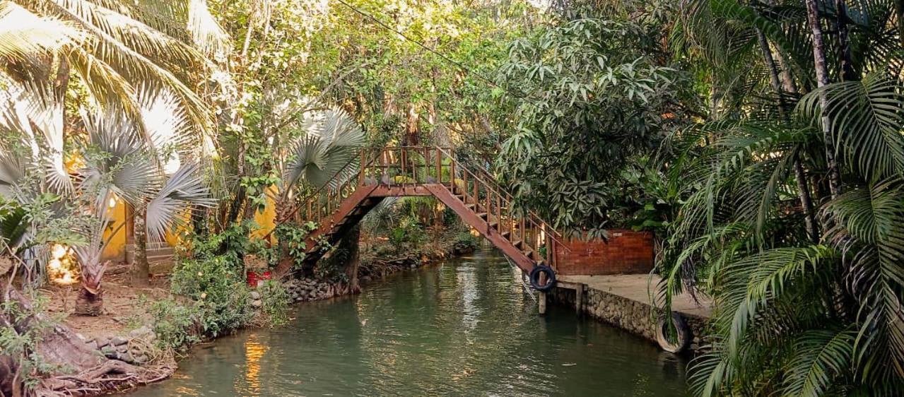 Casa Caribe Hotel Rio Dulce Eksteriør bilde